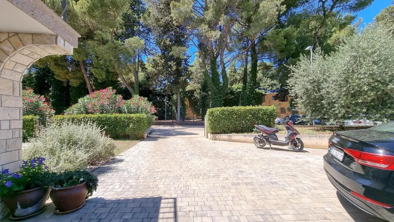 Ena Apartman