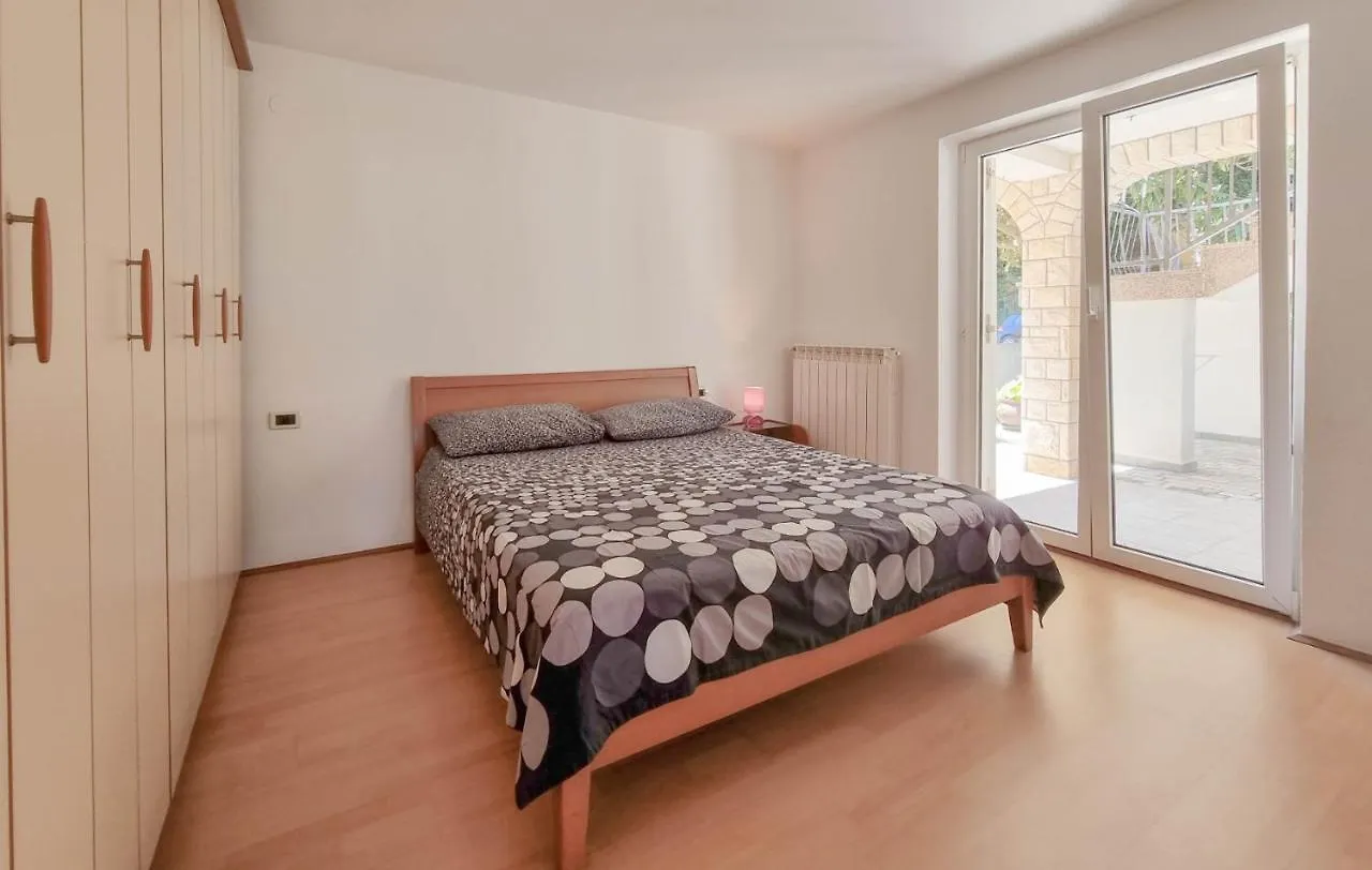 Apartman Ena